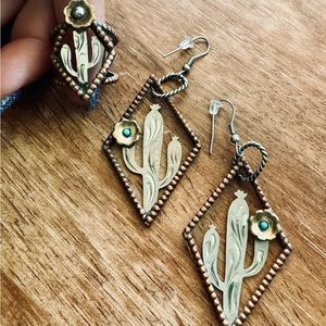 Rowdy Rose earrings and ring SET